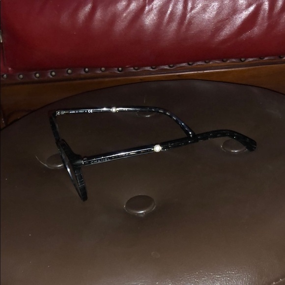 Chanel glasses - Picture 3 of 5